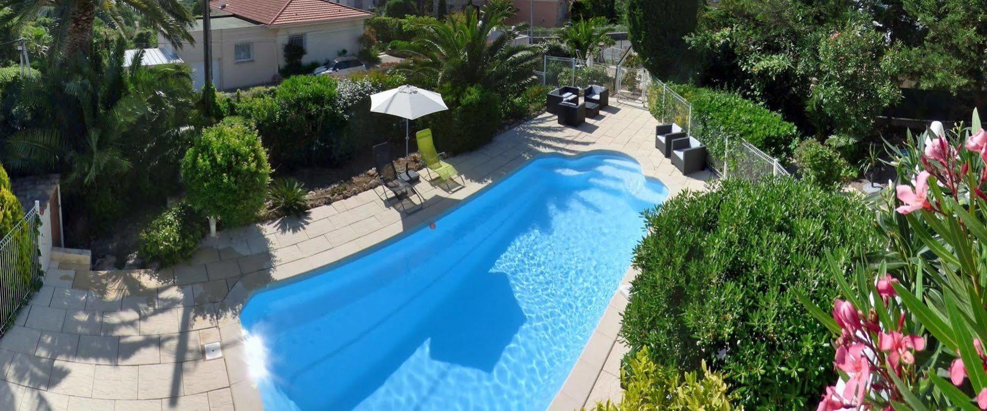Au Reveil Des Cigales Hotel Saint Aygulf Exterior foto